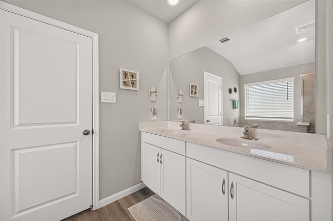 Building Photo - 12707 Gabrial Dr