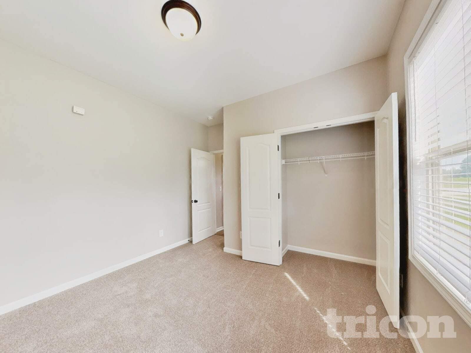 Building Photo - 15 Fairfax Dr