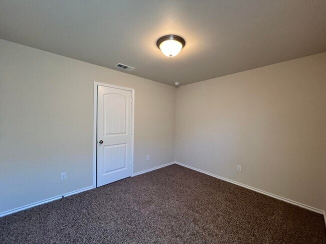 Building Photo - 7424 104th St