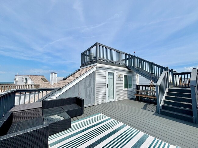 Building Photo - Stunning Condo Near Chesapeake Bay