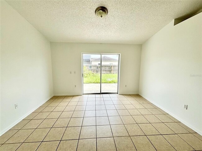 Building Photo - 362 Aylesbury Ct