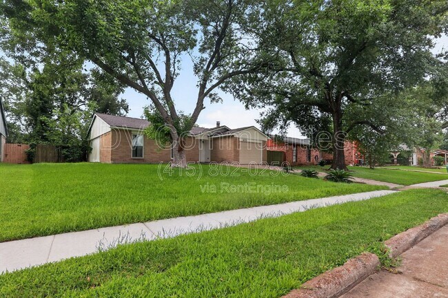 Building Photo - 14630 Edenglen Dr