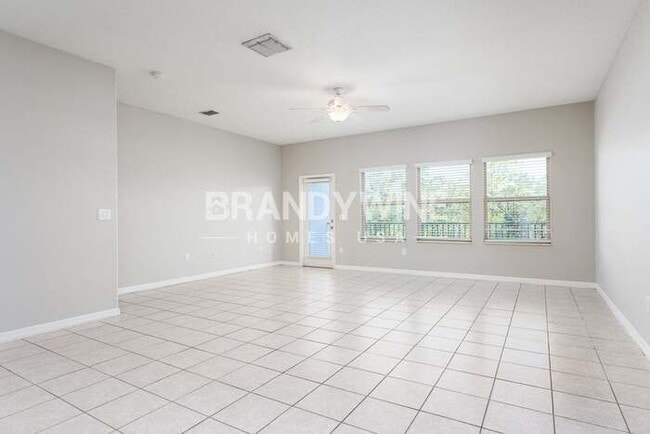 Building Photo - 5637 Mercado Dr