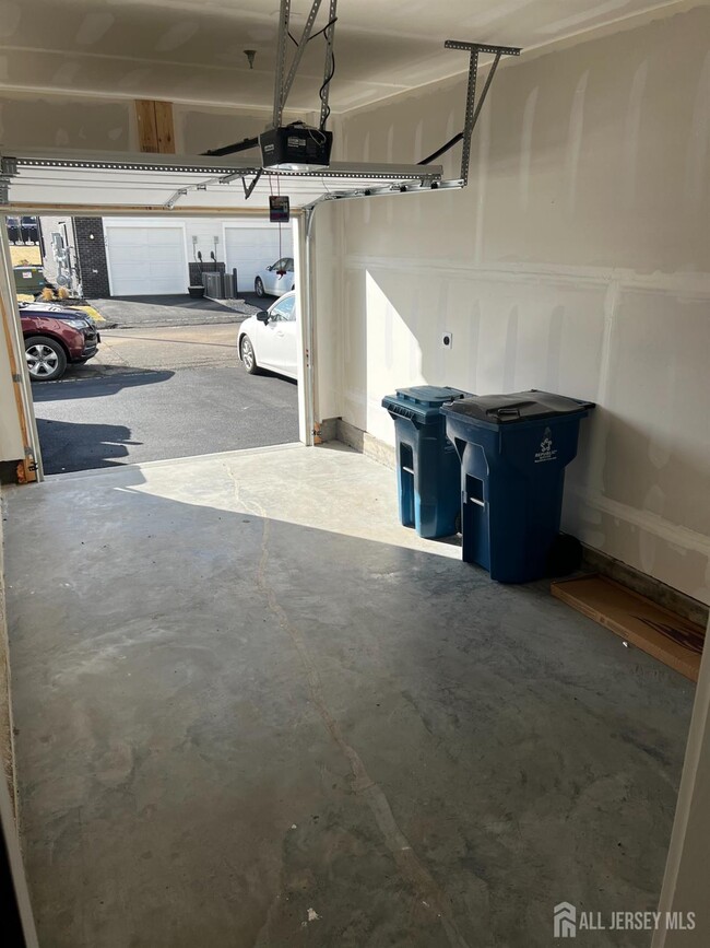 Building Photo - 309 Lyla Ln