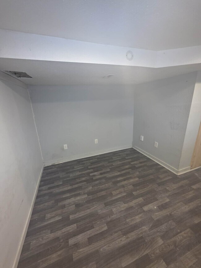 Building Photo - 3917 Homewood Ave