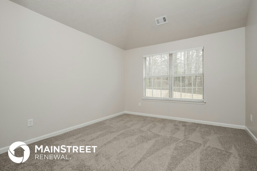 Building Photo - 6384 E Meyer Dr