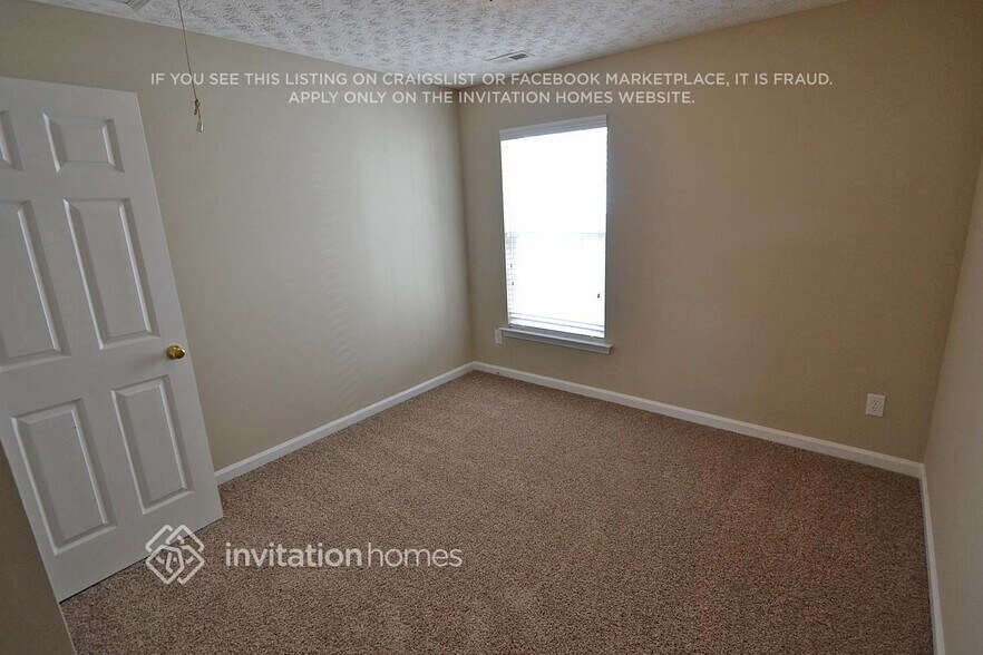 Building Photo - 268 Topaz Dr