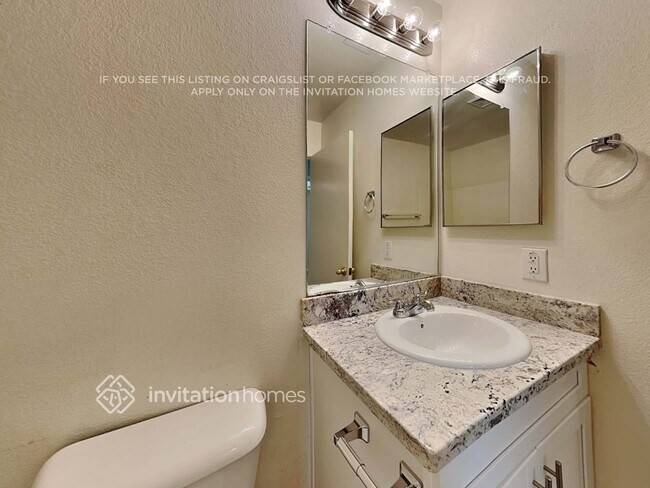 Building Photo - 1088 E Palomino Way