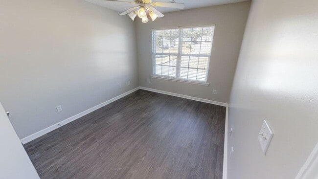 Building Photo - Cobblestone Subdivision - Single Family