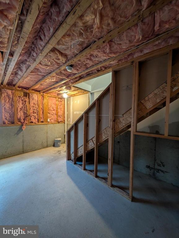 Building Photo - 322 Caribou Ln