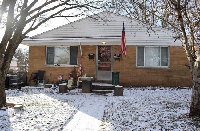 Primary Photo - 853-855 Washington Ave