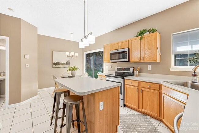 Building Photo - 5649 Winslow Ave NW