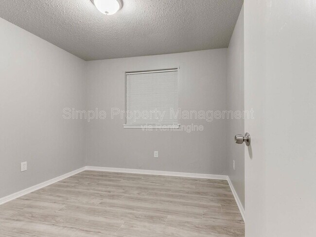 Building Photo - 1409 SW 81st St