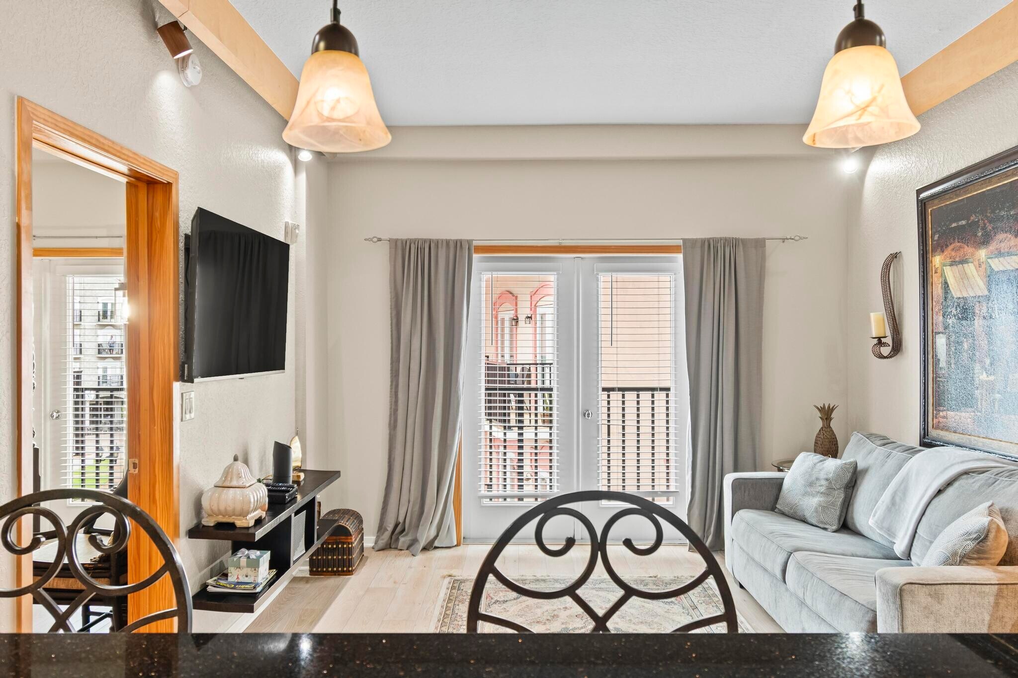 Building Photo - 101 Palm Harbor Pky