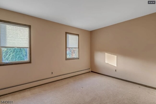 Building Photo - 88 Van Blarcom Ln