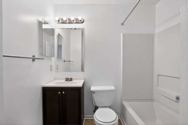 Building Photo - 45249 Woodstown Way