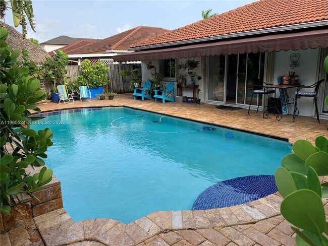 Building Photo - 7971 NW 186th Terrace