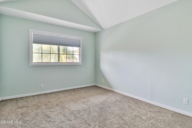 Building Photo - 4590 Fern Valley Ct