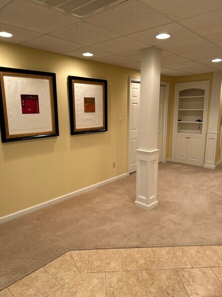 Building Photo - 68 Westwood Cir SW