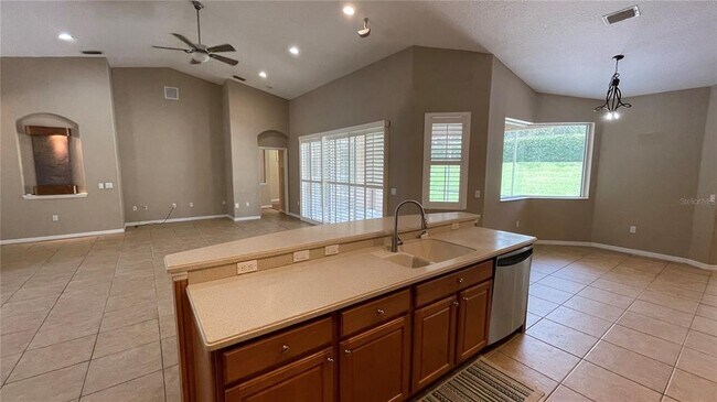 Building Photo - 7704 Drayton Cir