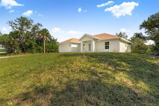 Building Photo - 486 Celeste St