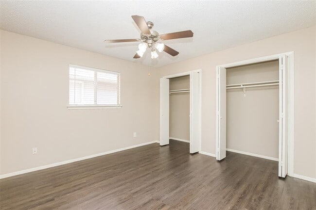 Building Photo - 5201 Evans Ave