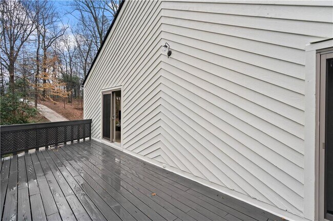 Building Photo - 4595 Dudley Ln