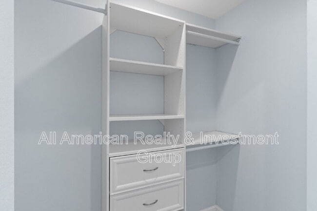 Building Photo - 19 Eglin St