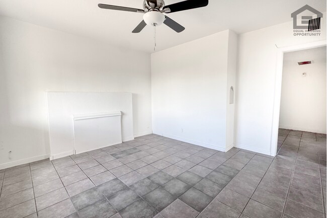 Building Photo - 2Bed/1Bath House at McDowell/32nd St! Move-In Ready on 08/06/2026! – NO HOA!