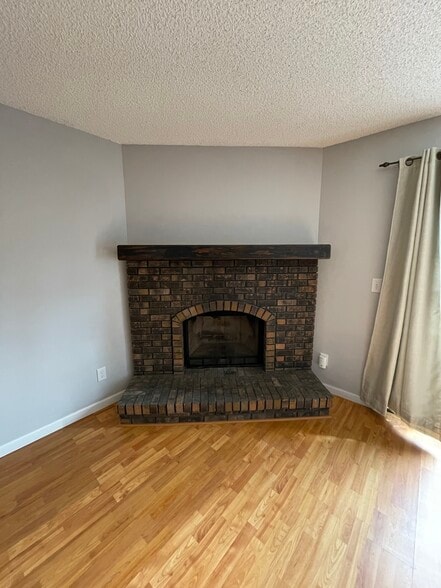 Building Photo - 1331 Birch St