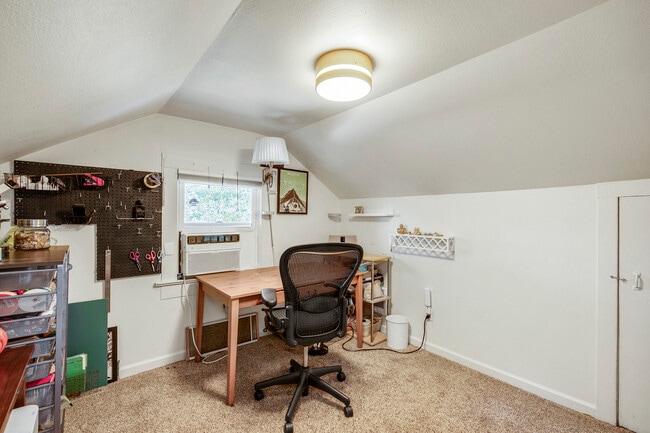 Building Photo - 5103 SE 64th Ave