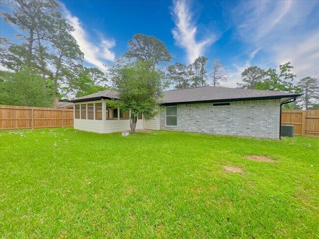 Building Photo - 5203 Mossgrey Ln