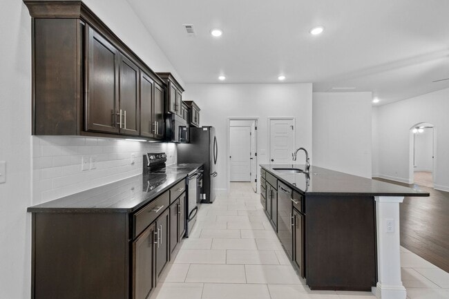 Building Photo - Gorgeous Home in Bentonville!