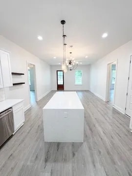 Building Photo - 2240 Caroline St