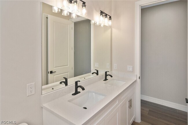 Building Photo - 1906 Northwest 28th Ave