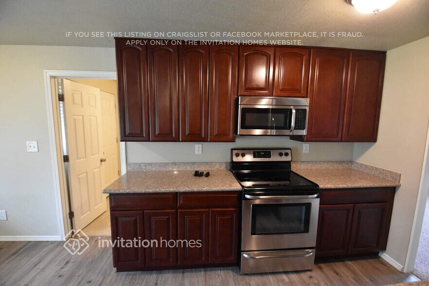 Building Photo - 3011 91st St S