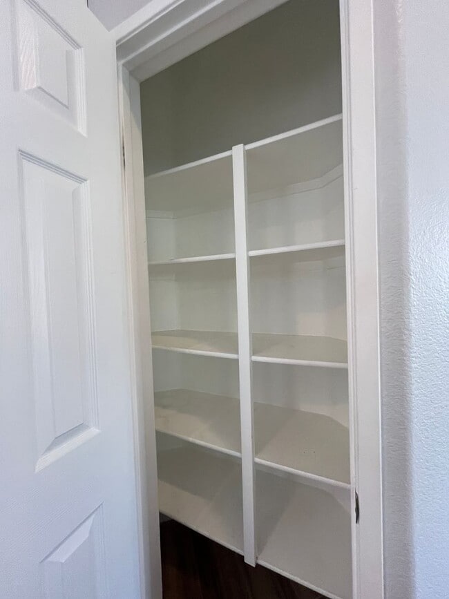 Building Photo - Spacious 4-Bedroom Home in Mira Mesa – Tam...