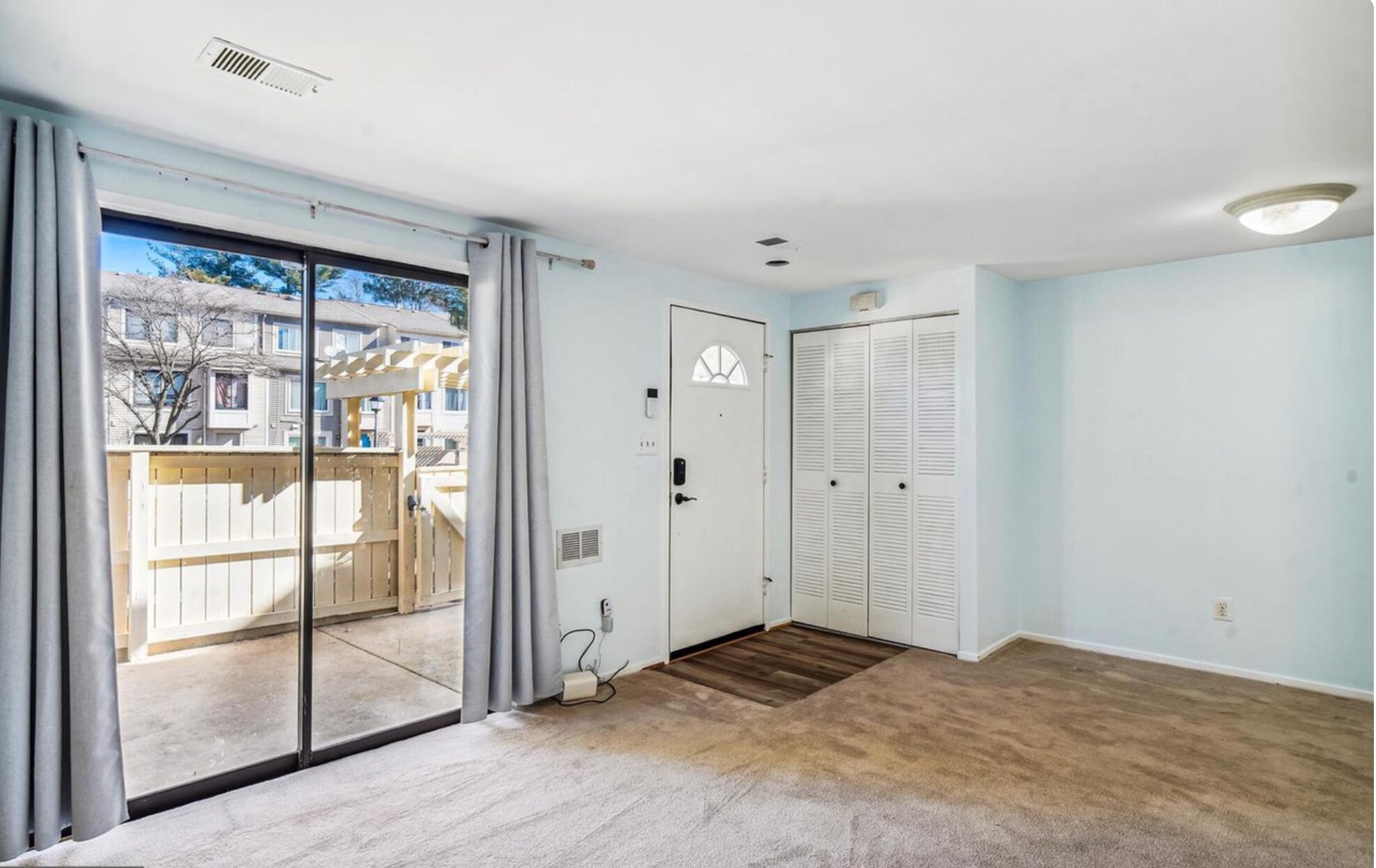 Building Photo - 8851 Welbeck Way