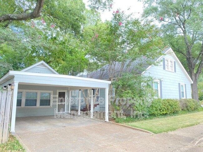 Building Photo - 451 S Reese St