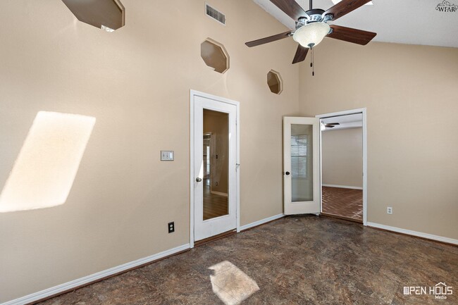 Building Photo - 4708 Stansbury Ln