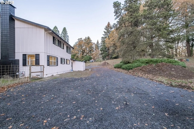 Building Photo - 3bedroom 2bath House