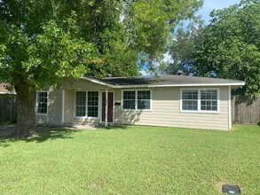 Building Photo - 2503 Marshall St