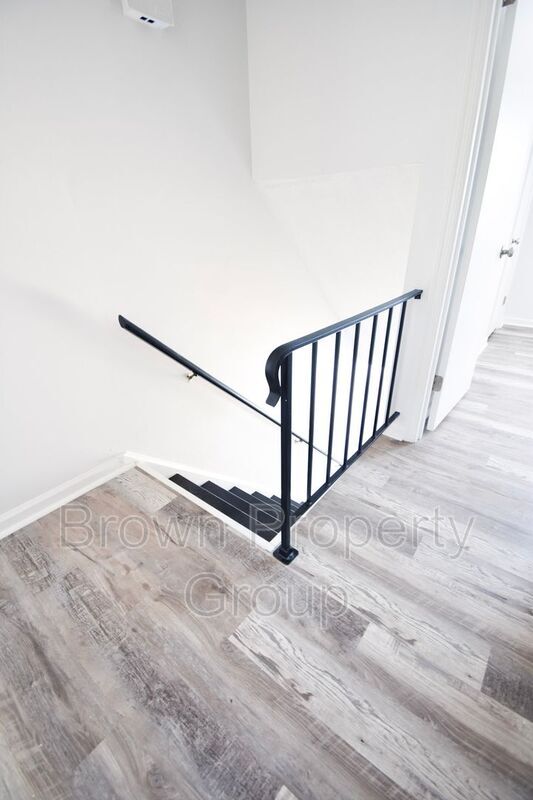 Building Photo - 2105 Grand Prix Dr