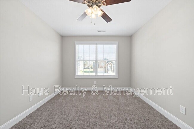 Building Photo - 764 Lillian Grace Dr