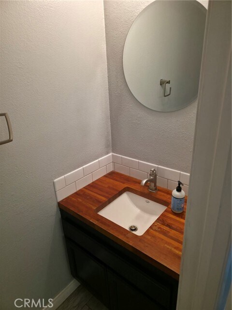 Building Photo - 4558 Willis Ave