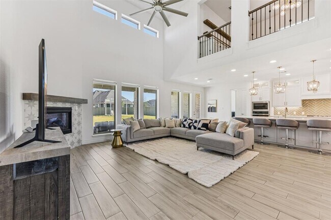 Building Photo - 253 Rosetta Lp