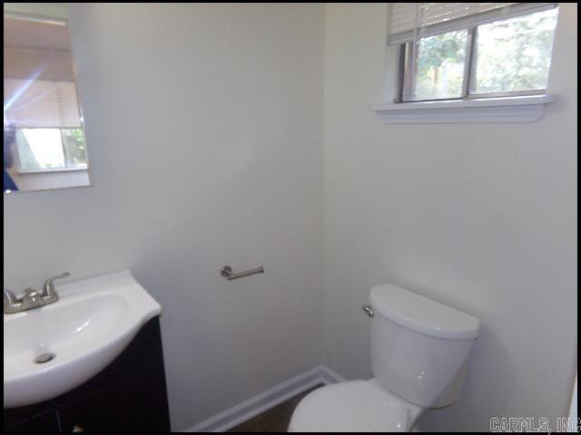 Building Photo - 408 Pickwick Ln