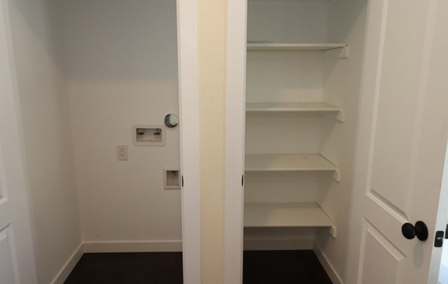 Washer/Dryer Hook Up + Closet Space - 1046 Griffith St