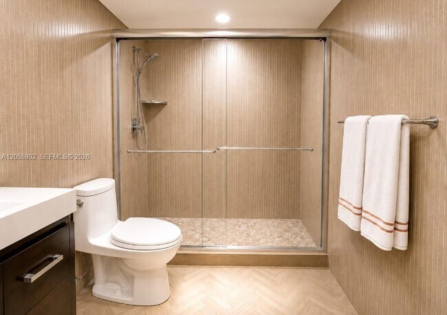 Building Photo - 2030 S Ocean Dr