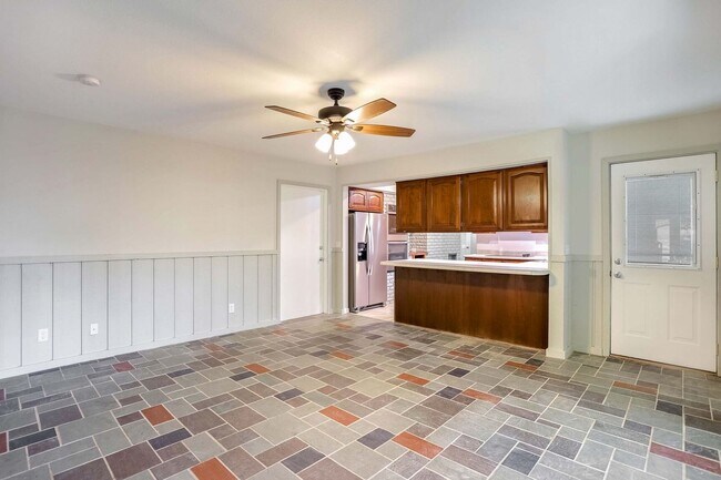 Building Photo - 1716 Georgetown Dr